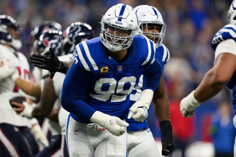 'One of the pillars of our locker room': Colts, Buckner agree on extension