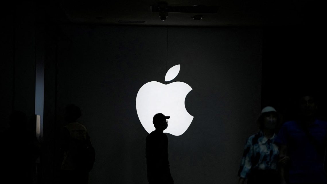 activists-press-apple-to-oppose-vietnam’s-detainments-of-climate-experts